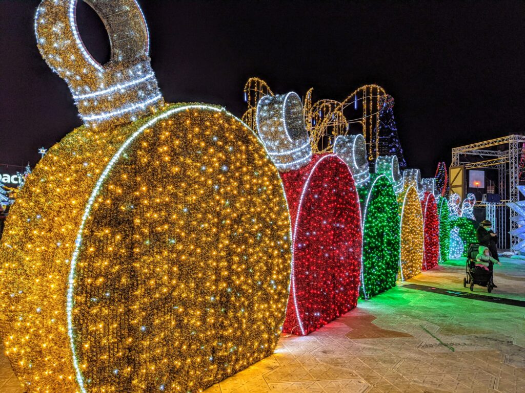 Where to See the Best Christmas Lights Displays in the Midwest