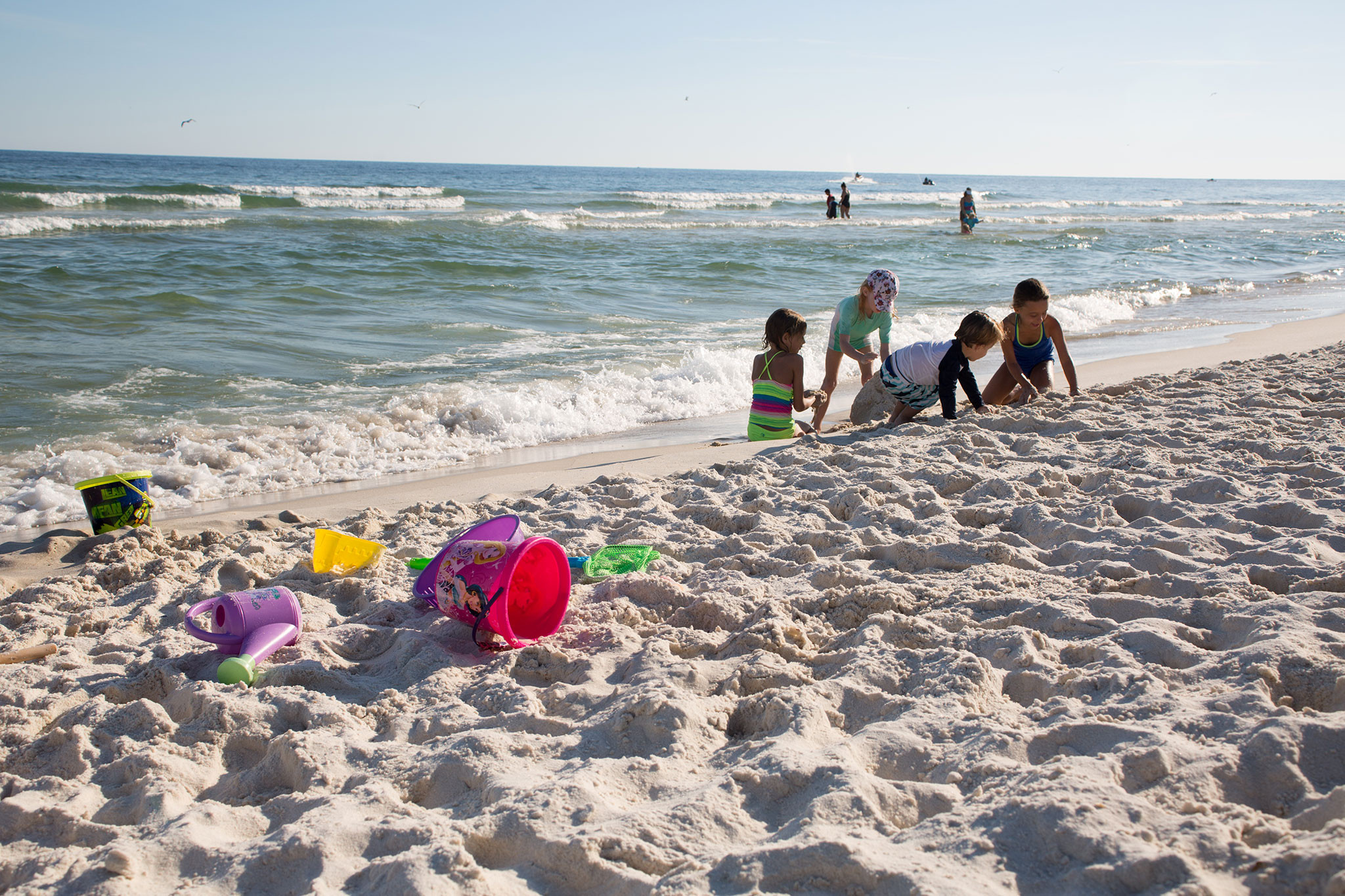 8 Best Alabama Beaches for Families: White Sand and Stunning Views