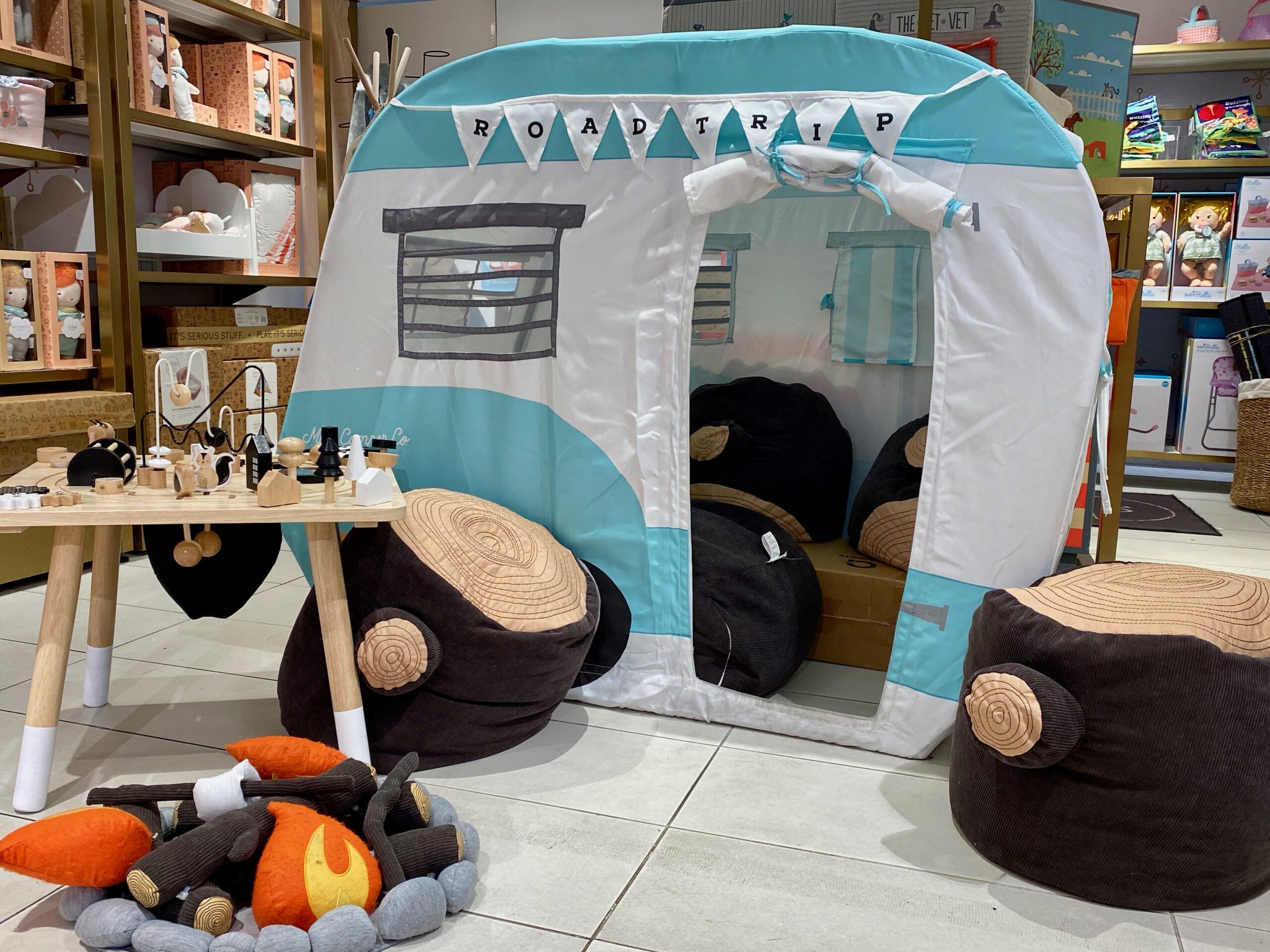 fao-schwarz-camping-playset