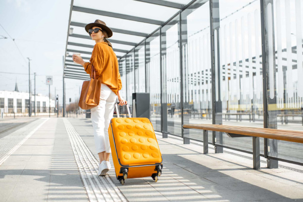 Cute and Comfortable Travel Outfit Ideas For Your Summer Vacay