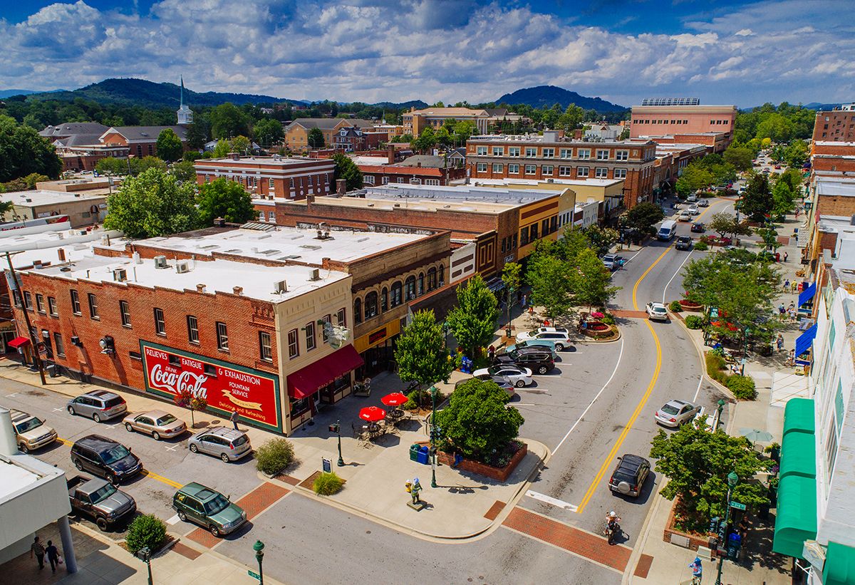 Hendersonville NC: This Mountain Town is Back and Bustling One Year After Hurricane Helene