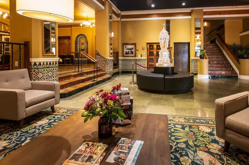 The lobby at Hotel Leo, one of Bellingham, Washington's best hotels.