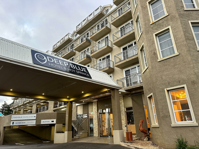 Dive into The Deep Blue Hotel in Warrnambool