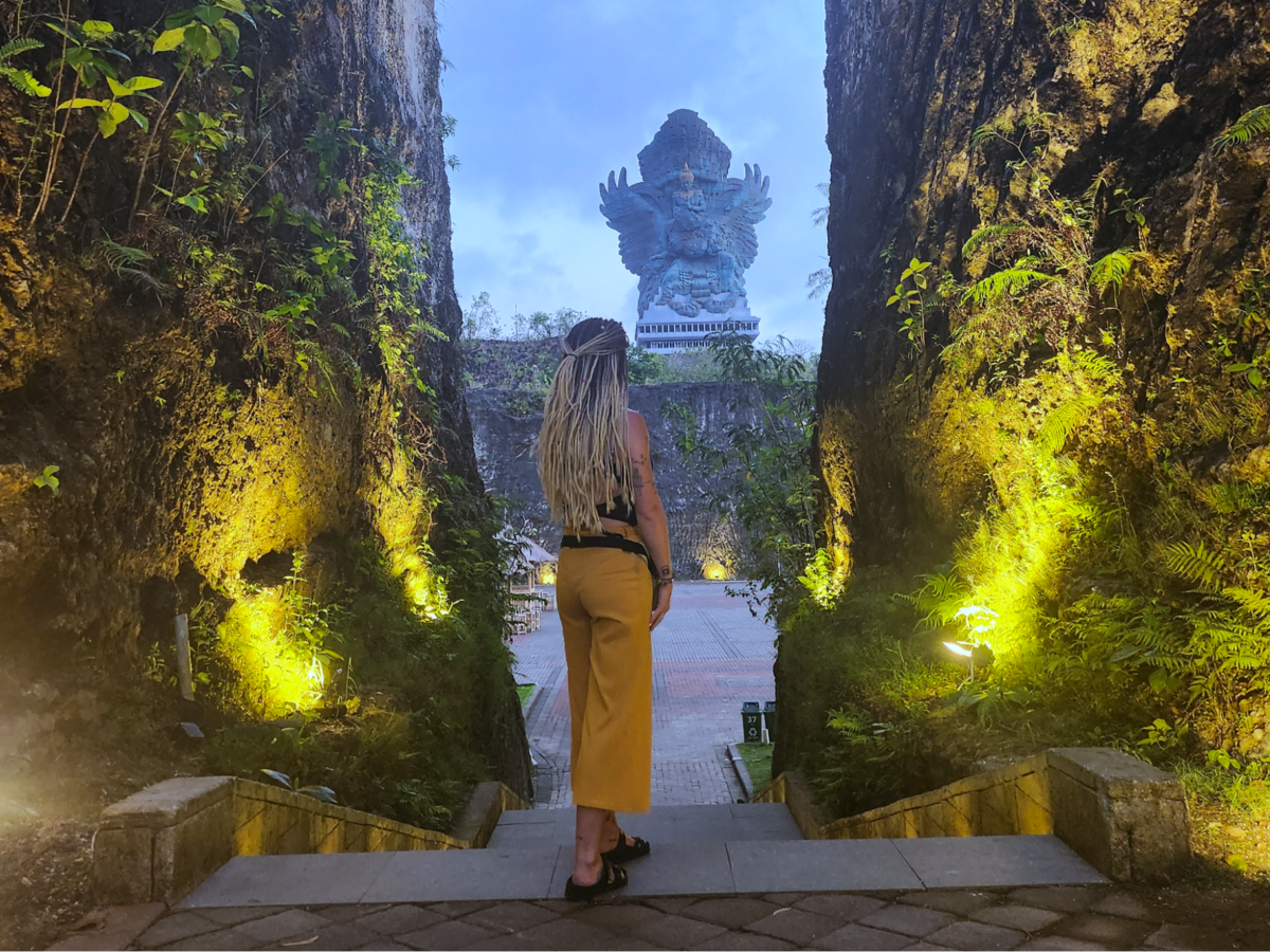 How to Travel Solo as a Woman