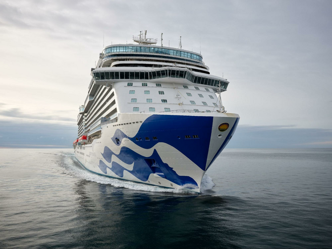 What’s the best cruise line for Alaska cruises and why is it Princess? Everything you need to know to plan your dream trip.