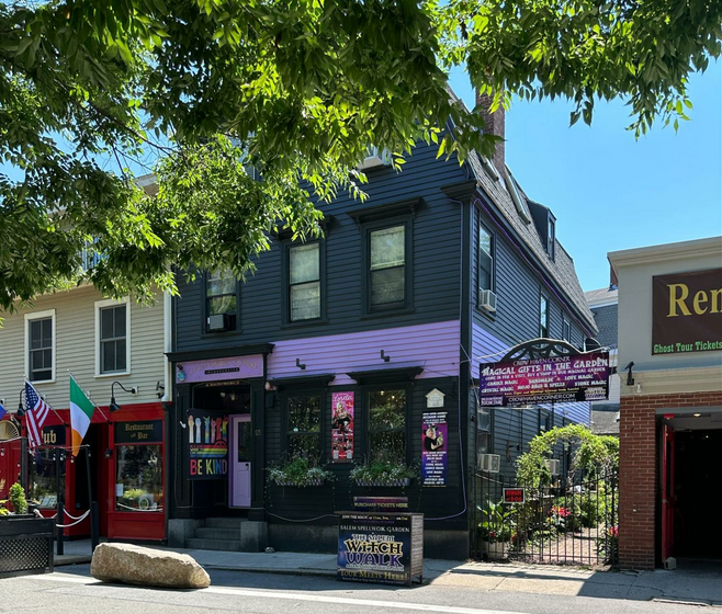 View of the facade of the oldest witch store in America, in Salem.