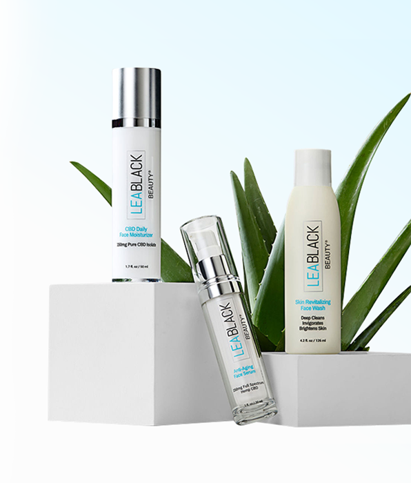 Be kind to your face when riding. Pack Lea Black Beauty ® Lip Balm and Sunscreen.